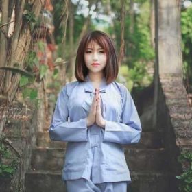 Trang Phục Đi Chùa Đẹp Nền Nã Mà Vẫn Thời Trang