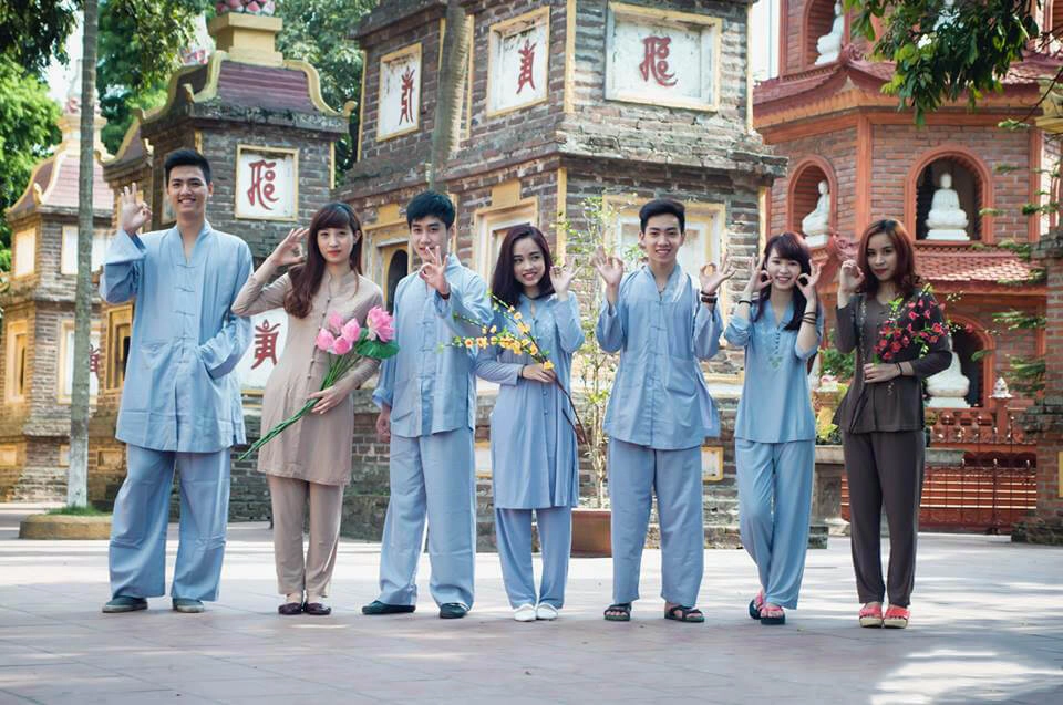 Pháp Phục Áo lam chính là một lựa chọn hoàn hảo dành cho quý phật tử