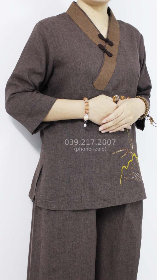 Nhật Nữ Màu Nâu