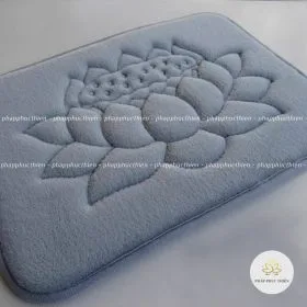 Pháp Phục Thảm Hoa Sen Màu Lam Loại Vuông