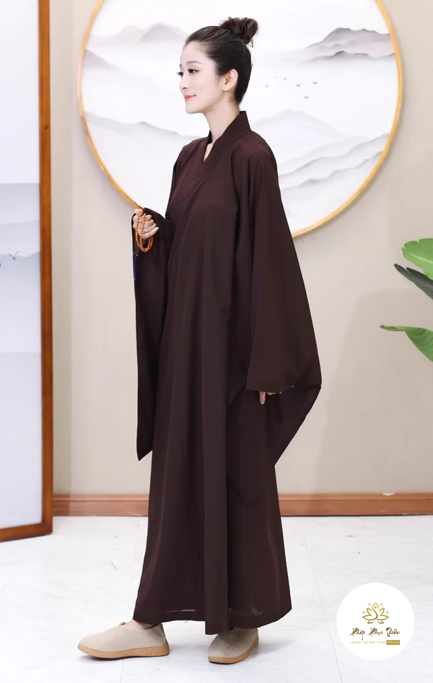 áo tràng Hải Thanh màu nâu