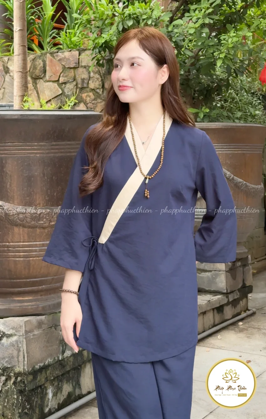 Pháp Phục Nhật Nữ Vạt Xéo Màu Xanh Coban