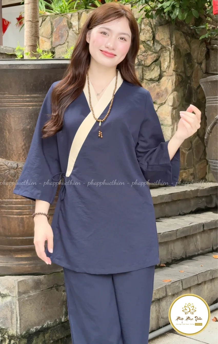 Pháp Phục Nhật Nữ Vạt Xéo Màu Xanh Coban
