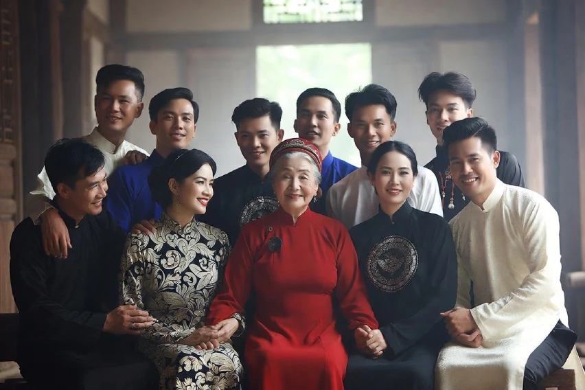 Pháp Phục gia đình trong mùa lễ vu lan báo hiếu